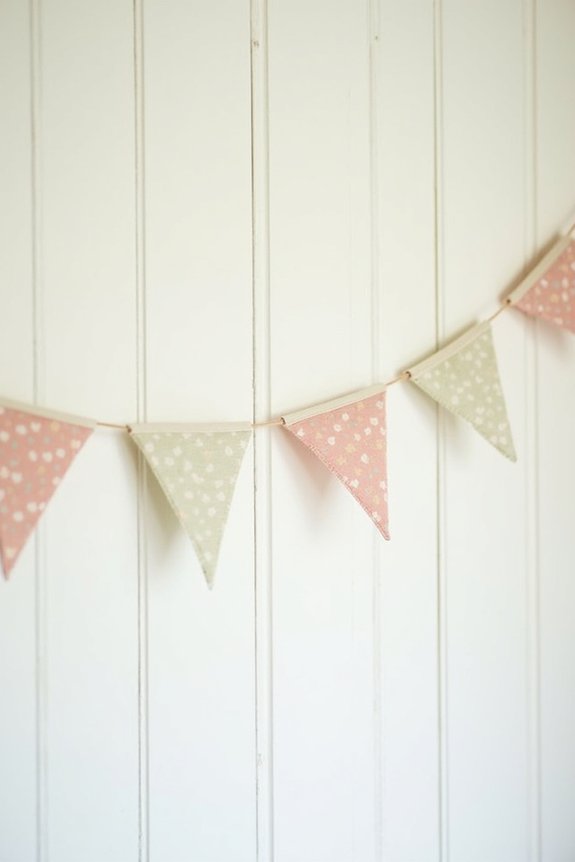 sew cozy fabric bunting